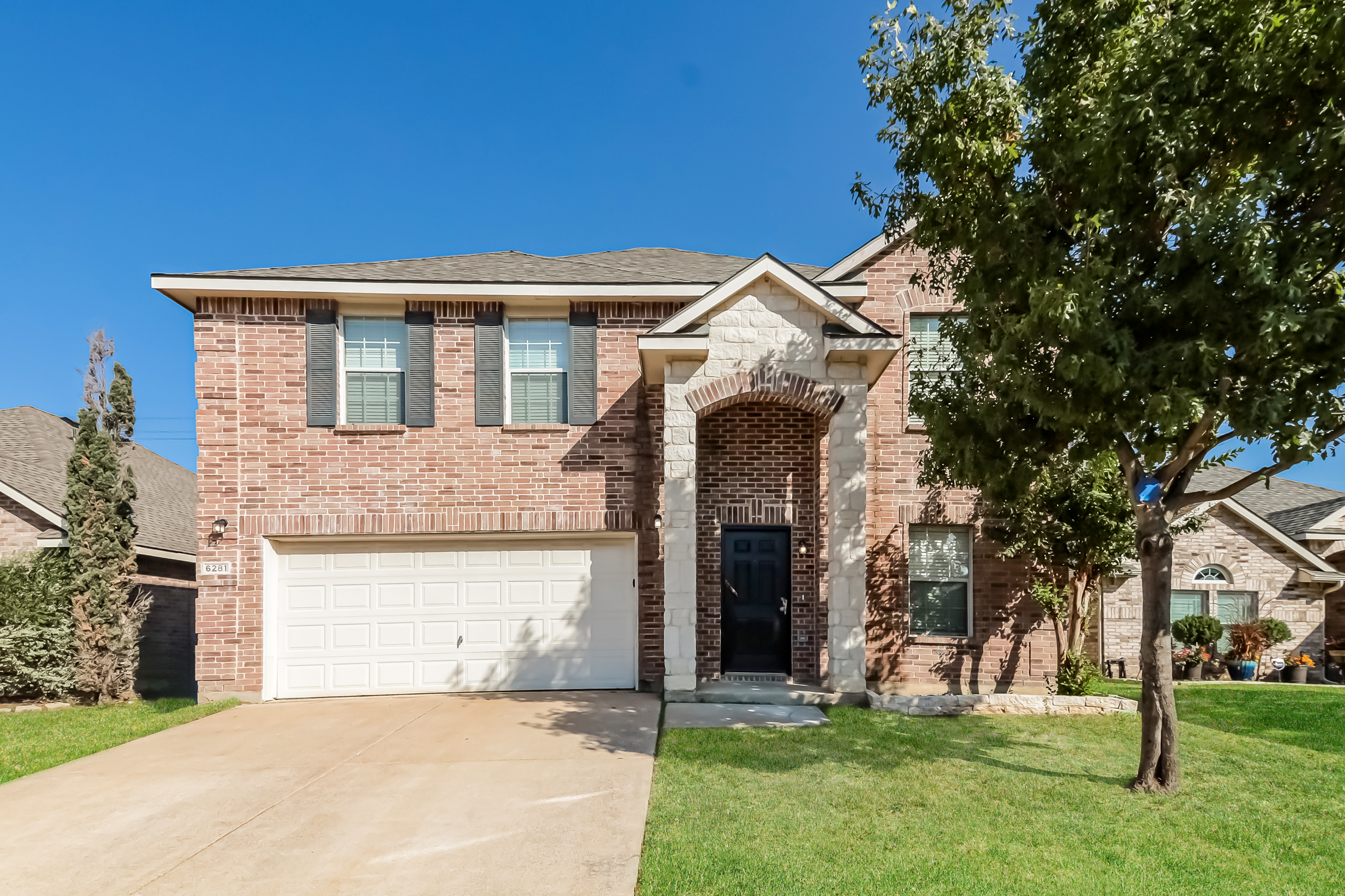 6281 DESERT HOLLY WAY DENTON, TX 76208